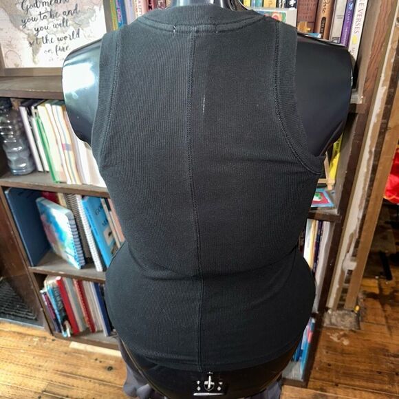 Z Supply basics black ribbed scoop neck knit S tank top - Picture 2 of 3